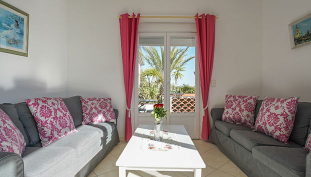 4 bedroom House in Théoule-sur-Mer with garden and terrace - Photo 3