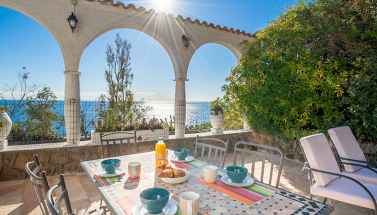 Foto 1 - Casa con 3 camere da letto a Théoule-sur-Mer con giardino e terrazza