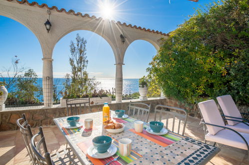 Foto 1 - Haus mit 3 Schlafzimmern in Théoule-sur-Mer mit terrasse und blick aufs meer