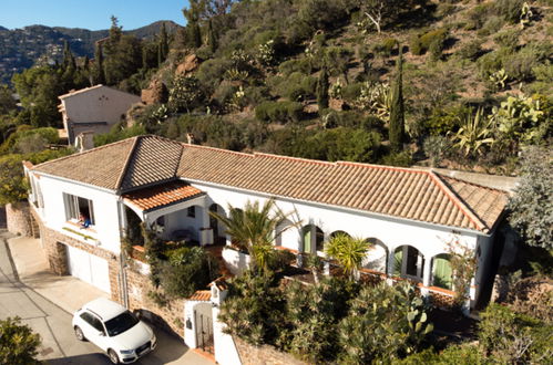 Foto 32 - Casa con 3 camere da letto a Théoule-sur-Mer con terrazza e vista mare