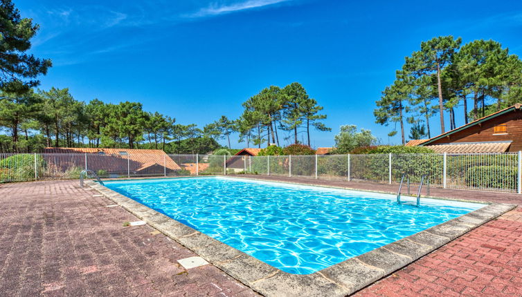 Photo 1 - Maison de 1 chambre à Lacanau avec piscine et terrasse