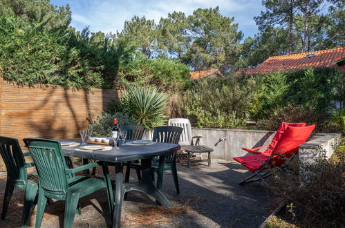 Photo 1 - Maison de 1 chambre à Lacanau avec piscine et vues à la mer