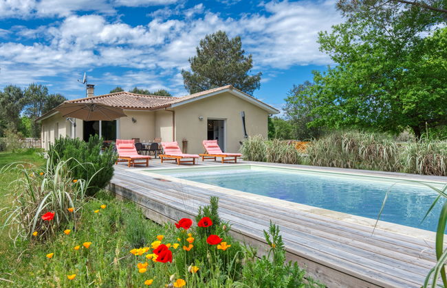 Casa de 4 quartos em Hourtin com piscina privada e jardim - Foto 1