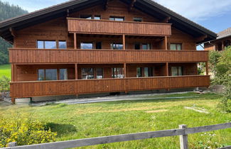 Foto 1 - Apartment mit 1 Schlafzimmer in Zweisimmen