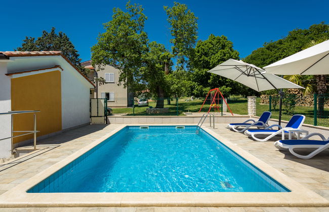 Casa de 6 quartos em Labin com piscina privada e jardim - Foto 19
