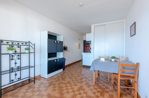 Foto 19 - Appartamento con 1 camera da letto a Leucate con vista mare