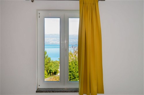 Foto 9 - Apartamento en Vrbnik con vistas al mar