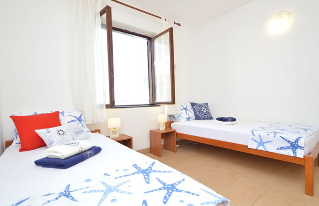 Apartment mit 3 Schlafzimmern in Sibenik mit garten und terrasse - Foto 16