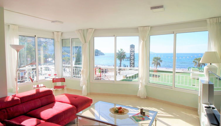 Photo 1 - 3 bedroom Apartment in Benidorm with swimming pool and sea view