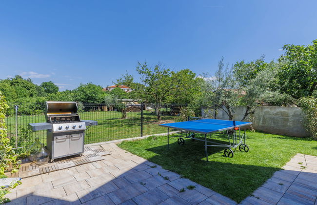 Casa de 4 quartos em Poreč com piscina privada e jardim - Foto 12