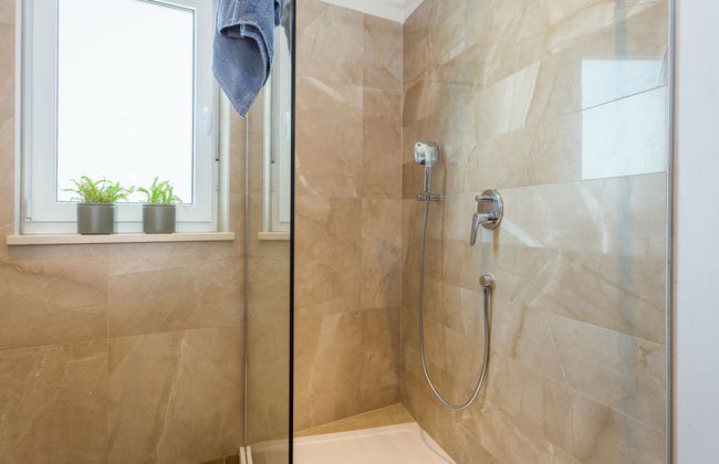 Casa de 4 quartos em Poreč com piscina privada e jardim - Foto 24