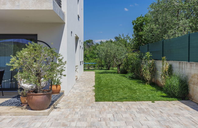 Casa de 4 quartos em Poreč com piscina privada e jardim - Foto 11