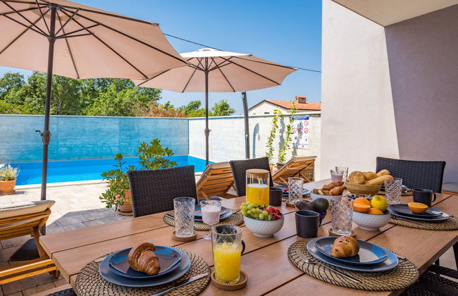 Casa de 4 quartos em Poreč com piscina privada e jardim - Foto 6