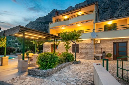 Foto 20 - Casa de 4 habitaciones en Makarska con piscina privada y vistas al mar