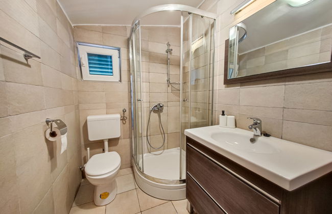 Casa de 5 quartos em Makarska com piscina privada e jardim - Foto 17
