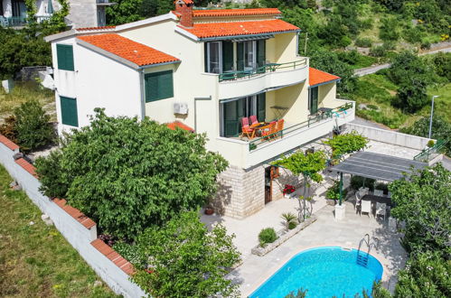 Foto 3 - Casa de 4 quartos em Makarska com piscina privada e vistas do mar