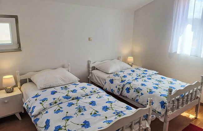 Apartamento de 3 quartos em Sveti Filip i Jakov com jardim e terraço - Foto 1