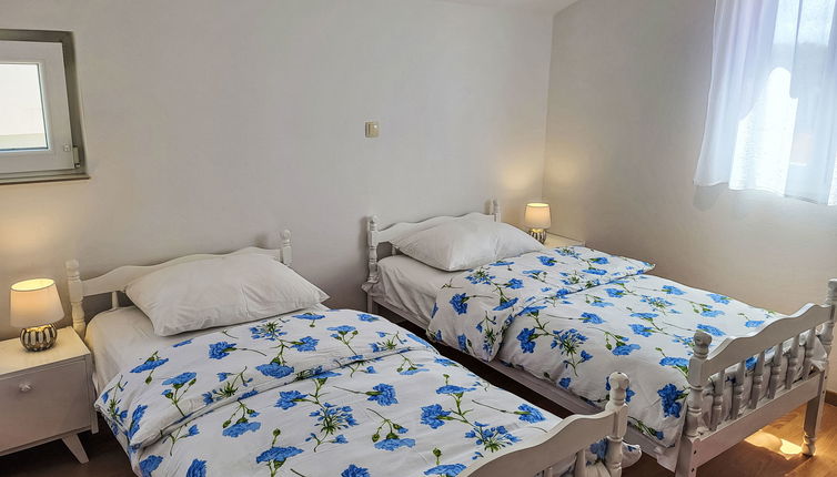 Foto 1 - Apartamento de 2 quartos em Sveti Filip i Jakov com jardim e terraço