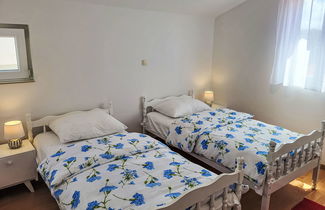 Photo 1 - 2 bedroom Apartment in Sveti Filip i Jakov with garden and terrace