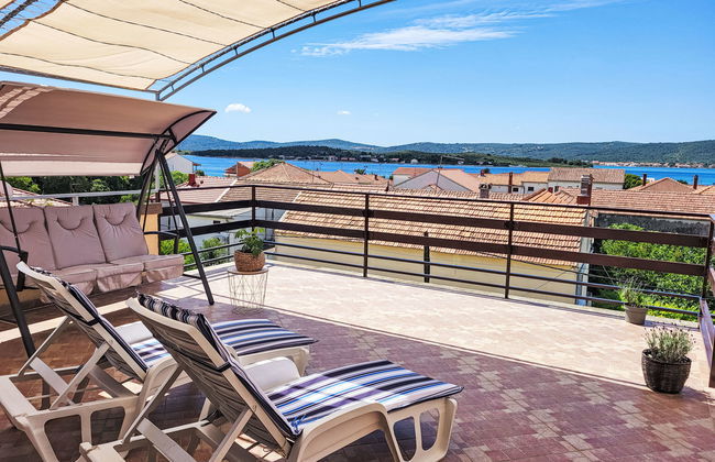 Apartamento de 3 quartos em Sveti Filip i Jakov com jardim e terraço - Foto 4