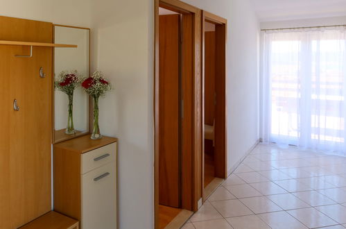 Photo 16 - 2 bedroom Apartment in Sveti Filip i Jakov with garden and terrace