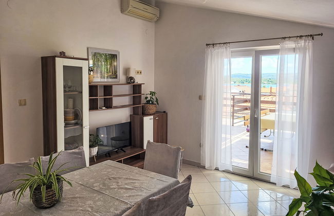 Apartamento de 3 quartos em Sveti Filip i Jakov com jardim e terraço - Foto 8
