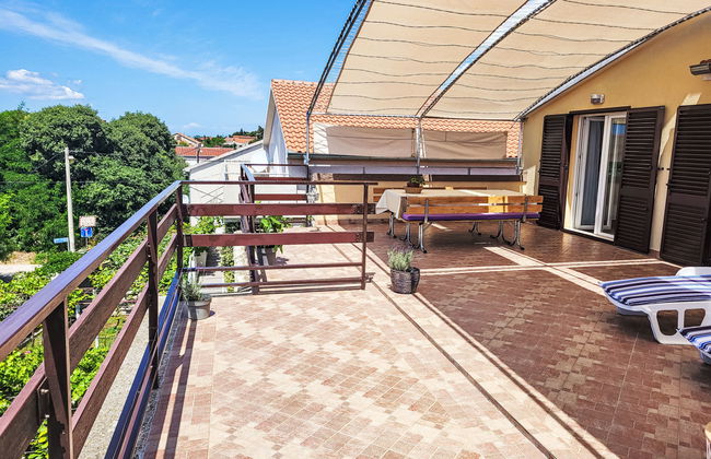 Apartamento de 3 quartos em Sveti Filip i Jakov com jardim e terraço - Foto 15