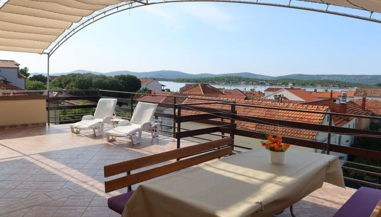 Photo 1 - 2 bedroom Apartment in Sveti Filip i Jakov with garden and sea view