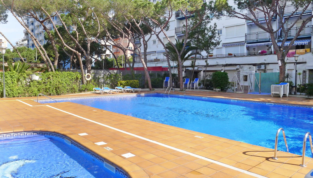 Appartamento con 3 camere da letto a Blanes con piscina e giardino - Foto 1