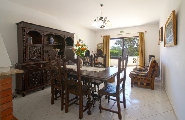 4 bedroom House in Albufeira with private pool and garden - Photo 7