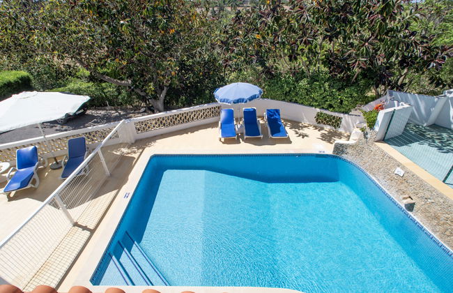 4 bedroom House in Albufeira with private pool and garden - Photo 23