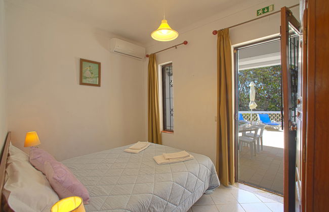 4 bedroom House in Albufeira with private pool and garden - Photo 5
