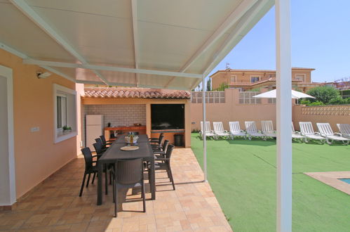 Photo 28 - 8 bedroom House in Calp with private pool and garden