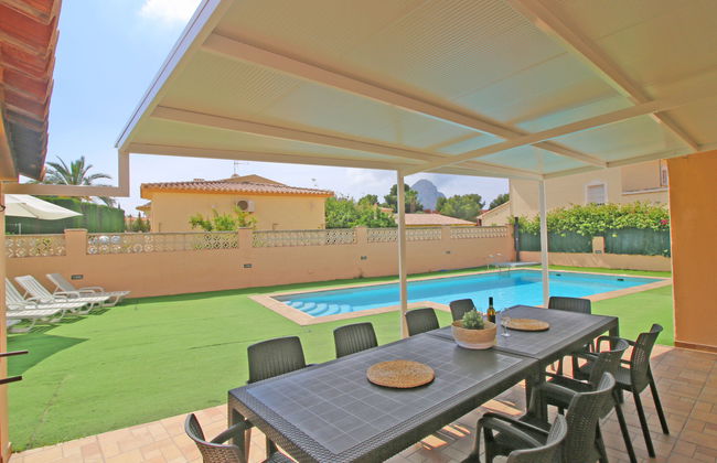 Casa de 9 quartos em Calp com piscina privada e jardim - Foto 4