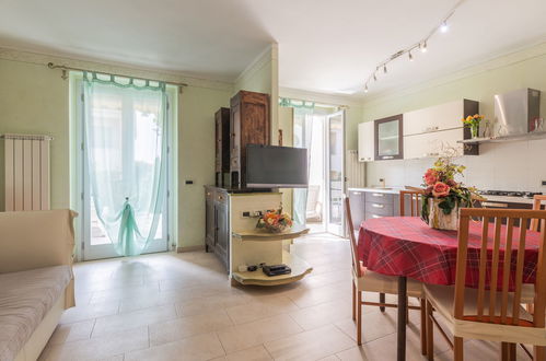 Foto 7 - Apartamento de 2 quartos em Riva Ligure com jardim e vistas do mar