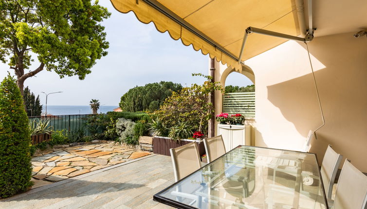 Photo 1 - 2 bedroom Apartment in Riva Ligure with garden and terrace