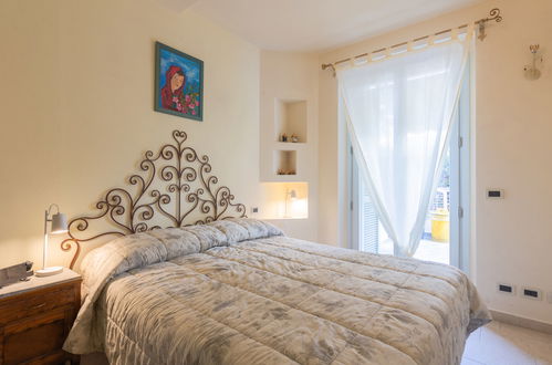 Photo 11 - 2 bedroom Apartment in Riva Ligure with garden and sea view