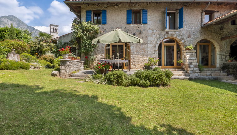 Photo 1 - Maison de 3 chambres à Montereale Valcellina avec jardin et terrasse