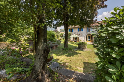 Photo 2 - Maison de 3 chambres à Montereale Valcellina avec jardin et terrasse