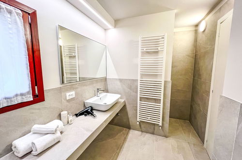 Foto 7 - Casa con 3 camere da letto a Lignano Sabbiadoro con piscina e giardino