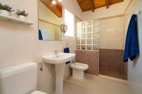 Photo 24 - 5 bedroom House in Calp with private pool and sea view