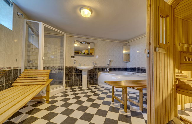 Casa de 8 quartos em Lipnica Murowana com piscina e jardim - Foto 38