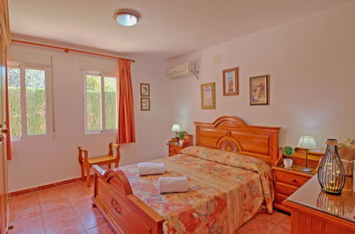 Photo 7 - 5 bedroom House in Calp with private pool and garden