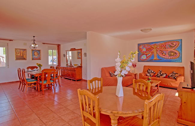 Casa de 6 quartos em Calp com piscina privada e jardim - Foto 6