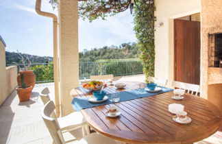 Foto 3 - Casa con 3 camere da letto a La Londe-les-Maures con piscina e vista mare