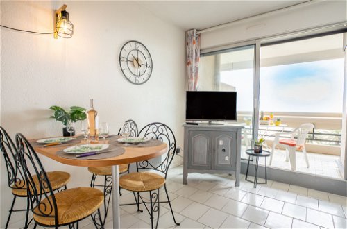 Foto 12 - Apartment mit 1 Schlafzimmer in Canet-en-Roussillon mit terrasse und blick aufs meer