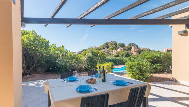 Maison de 4 chambres à Trinità d'Agultu e Vignola avec piscine et jardin - Photo 2