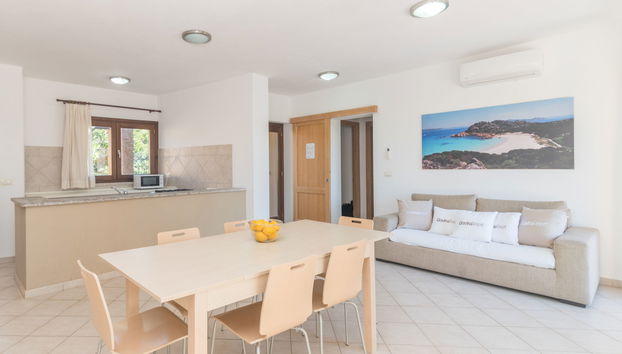 Maison de 5 chambres à Trinità d'Agultu e Vignola avec piscine privée et jardin - Photo 5
