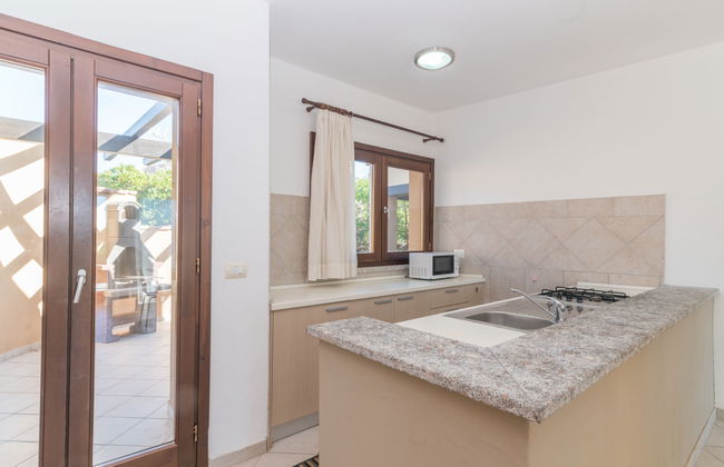 Casa de 4 quartos em Trinità d'Agultu e Vignola com piscina e jardim - Foto 7