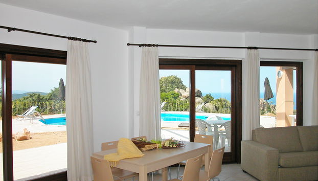 Maison de 5 chambres à Trinità d'Agultu e Vignola avec piscine privée et jardin - Photo 3